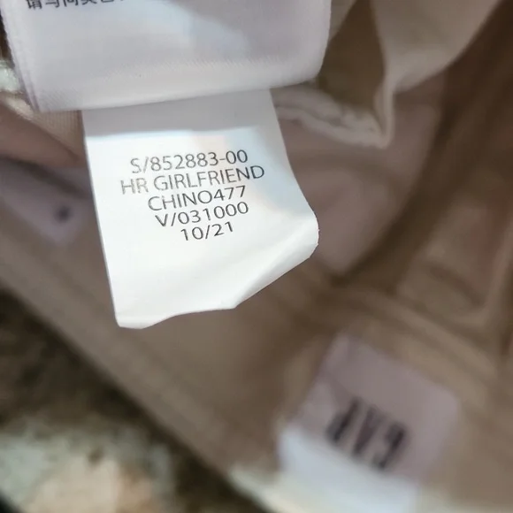 GAP Khaki's - Picture 3 of 10